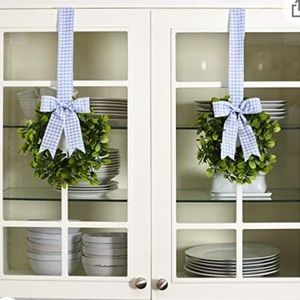 🎅 Cabinet Wreaths Set (2) NEW